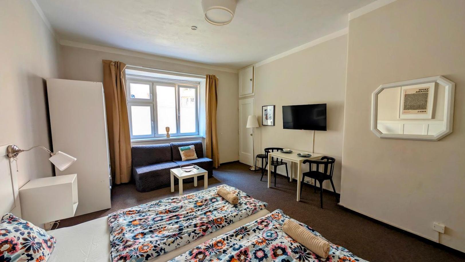Flat In Zizkov -104- Daire